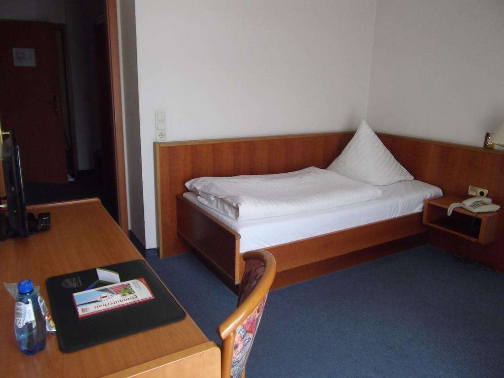 Atrium Hotel Crimmitschau Kültér fotó